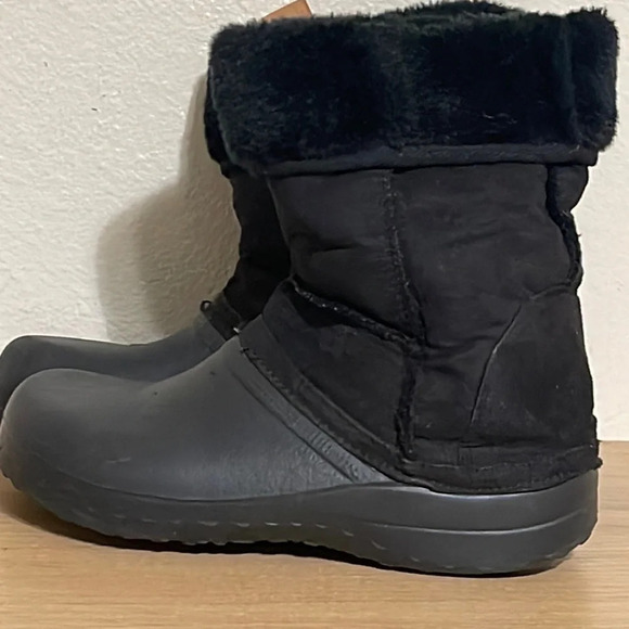 So What Shoes - Black Faux Fur Winter Bloots size size 9